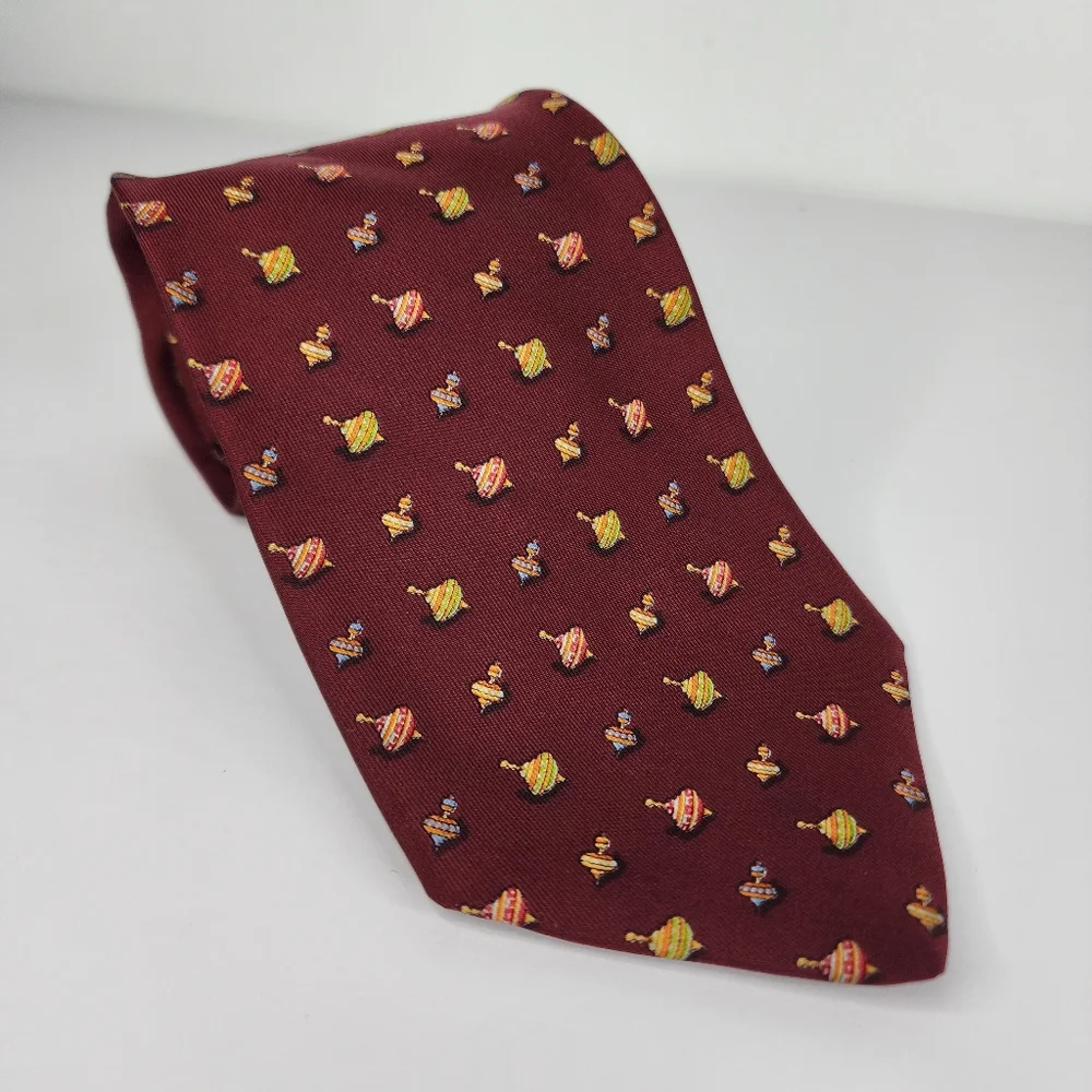SALVATORE FERRAGAMO Red Tops Silk Tie.